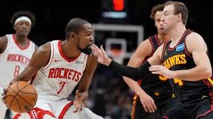 那不勒斯官方：洛博特卡在意杯赛前热身时左腿后胫肌拉伤