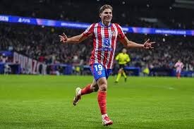 足球报：海港内部鼓励球员放开去打，高层无条件信任穆斯卡特